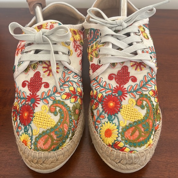 Carmen Saiz embroidered shoes - Picture 5 of 5